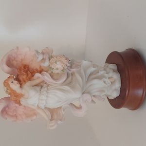 Seraphim Classic Music Box